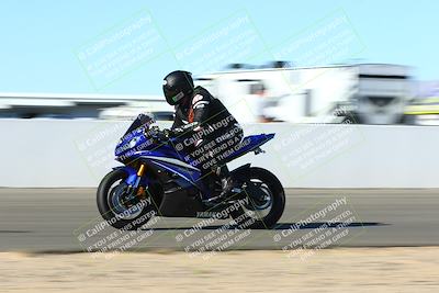 media/Jan-09-2022-SoCal Trackdays (Sun) [[2b1fec8404]]/Front Straight Speed Shots (1pm)/